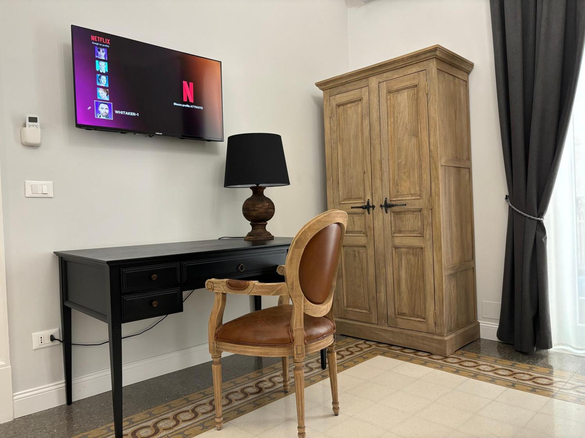 Dimora Borghese “Whitaker” Apartment - Palermo — Photos 1